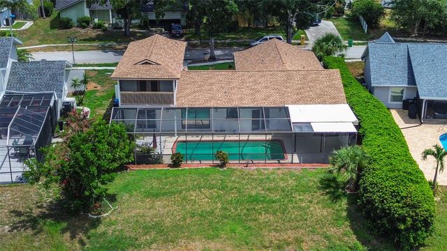 2876 LAKE VALENCIA BOULEVARD E, Palm Harbor, FL 34684