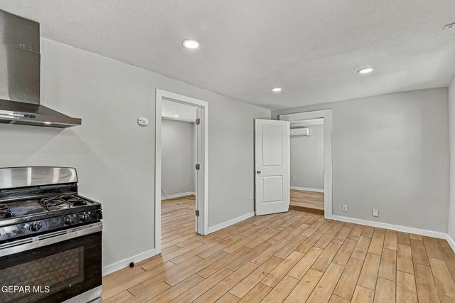 589 Myra Street 2, El Paso, TX 79915