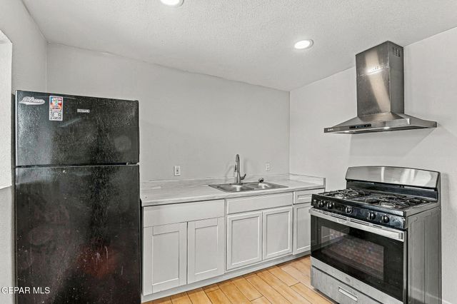 589 Myra Street 2, El Paso, TX 79915