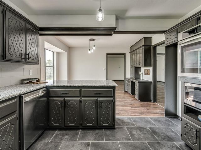 1 Horseshoe Lane, Mcloud, OK 74851