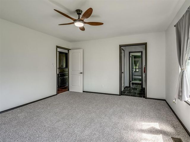 1 Horseshoe Lane, Mcloud, OK 74851