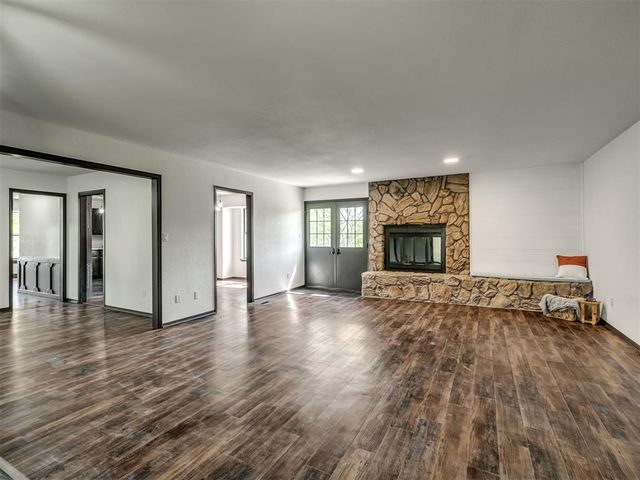 1 Horseshoe Lane, Mcloud, OK 74851