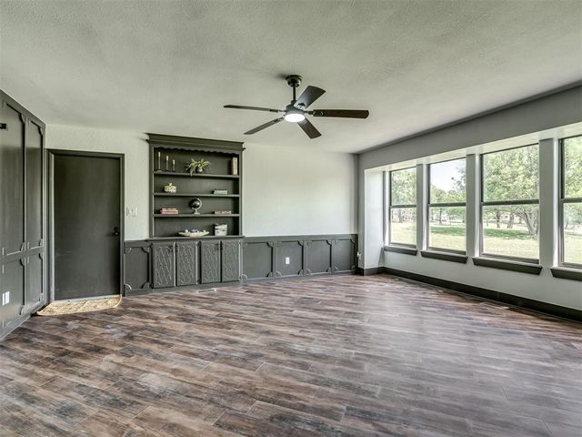 1 Horseshoe Lane, Mcloud, OK 74851