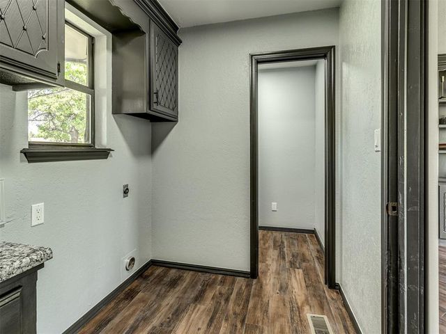 1 Horseshoe Lane, Mcloud, OK 74851