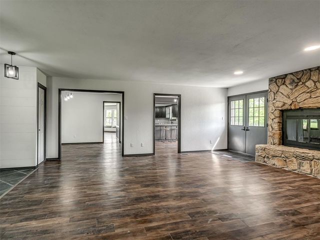 1 Horseshoe Lane, Mcloud, OK 74851