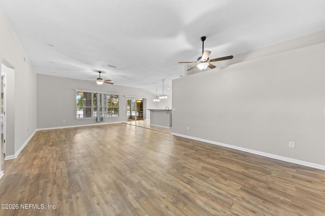 13946 FISH EAGLE Drive E, Jacksonville, FL 32226