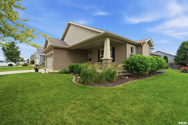 525 COTTONWOOD Circle, East Peoria, IL 61611
