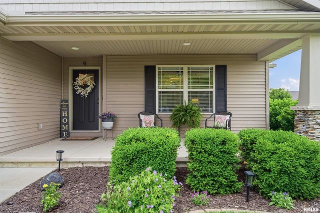 525 COTTONWOOD Circle, East Peoria, IL 61611