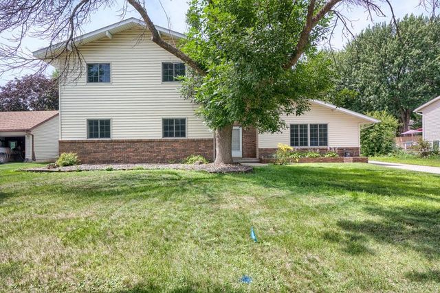 9200 Harkness Avenue S, Cottage Grove, MN 55016