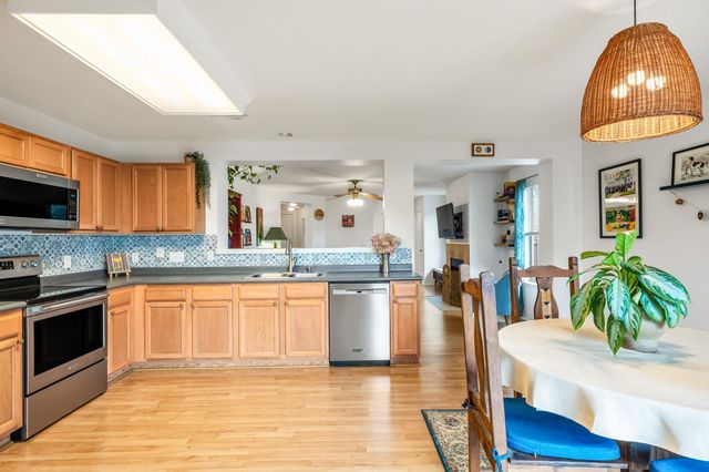 5811 Viewpoint DR, Austin, TX 78744