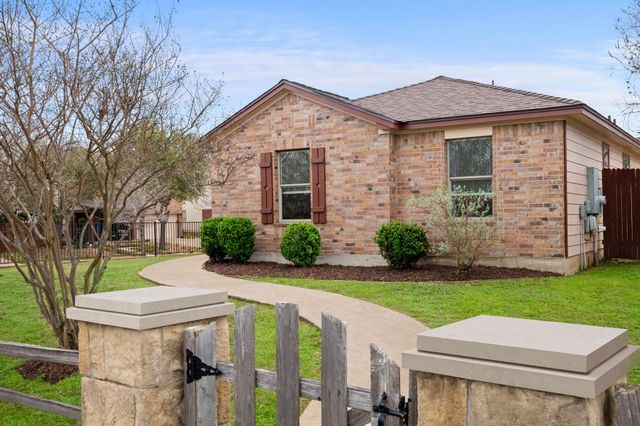 5811 Viewpoint DR, Austin, TX 78744