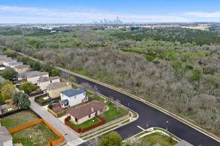 5811 Viewpoint DR, Austin, TX 78744