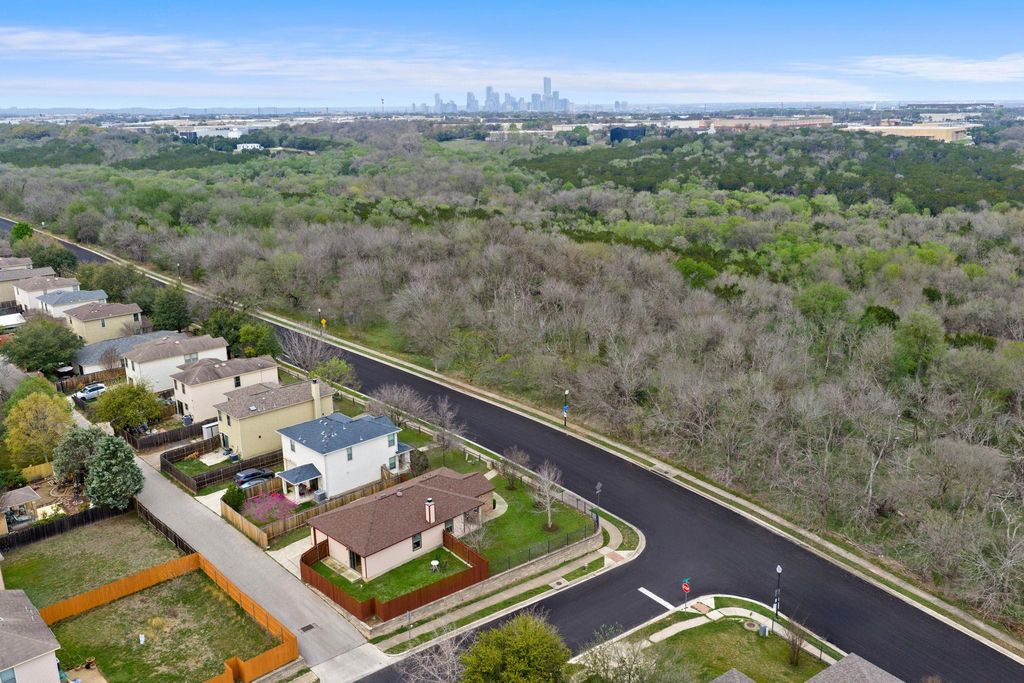 5811 Viewpoint DR, Austin, TX 78744