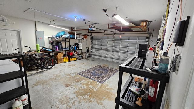 6731 NW 26th Way, Fort Lauderdale, FL 33309