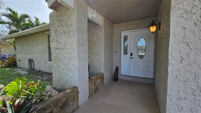 6731 NW 26th Way, Fort Lauderdale, FL 33309