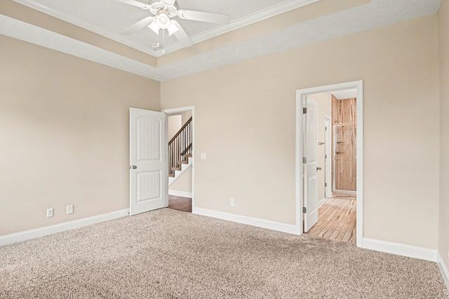 928 Talon Hills Dr, Clarksville, TN 37040
