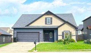 928 Talon Hills Dr, Clarksville, TN 37040