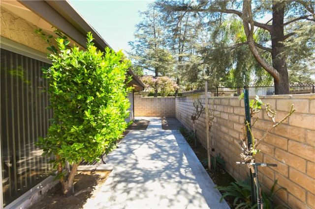 5468 Apricot Lane, Riverside, CA 92506