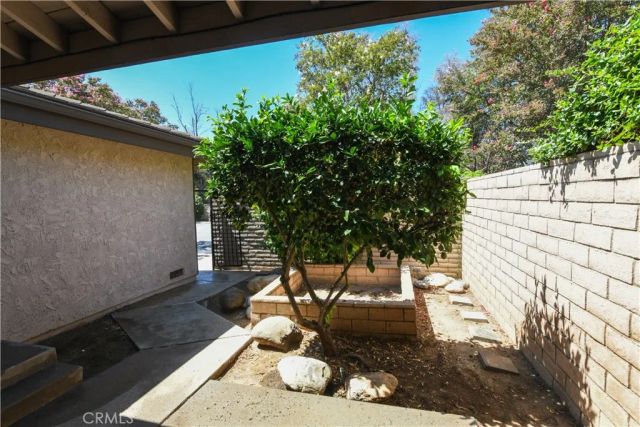 5468 Apricot Lane, Riverside, CA 92506