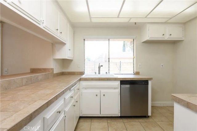 5468 Apricot Lane, Riverside, CA 92506