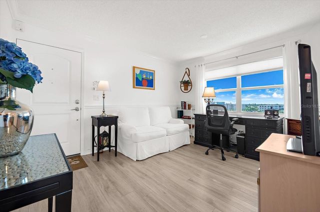 255 THE ESPLANADE N 701, Venice, FL 34285