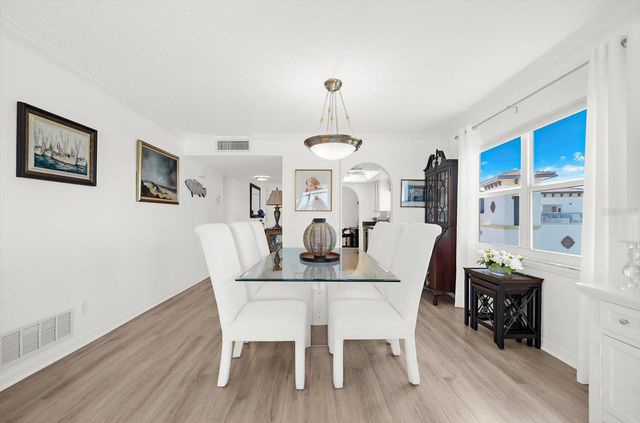 255 THE ESPLANADE N 701, Venice, FL 34285