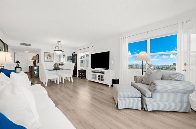 255 THE ESPLANADE N 701, Venice, FL 34285
