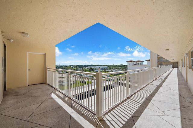 255 THE ESPLANADE N 701, Venice, FL 34285
