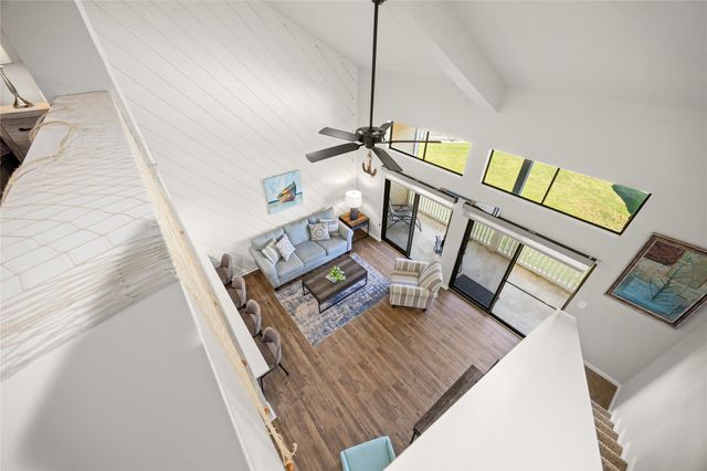 108 April Point Drive S, Montgomery, TX 77356