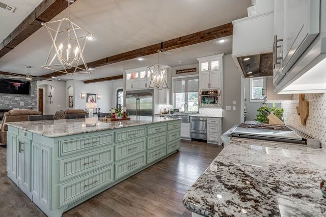 19069 Lakeview Court, Whitney, TX 76692