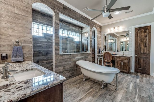 19069 Lakeview Court, Whitney, TX 76692