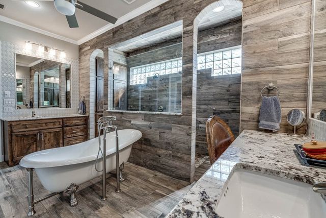 19069 Lakeview Court, Whitney, TX 76692