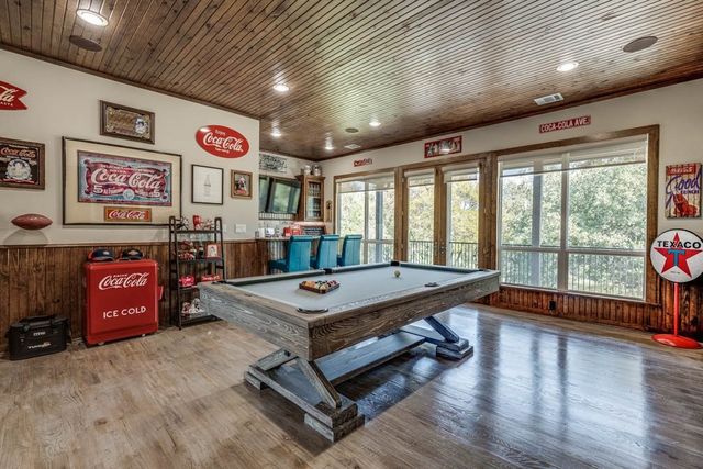 19069 Lakeview Court, Whitney, TX 76692