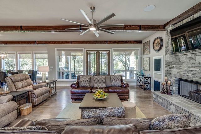 19069 Lakeview Court, Whitney, TX 76692