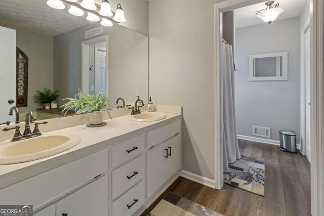 3560 Daylon Drive, Cumming, GA 30028