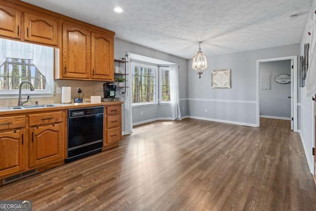 3560 Daylon Drive, Cumming, GA 30028