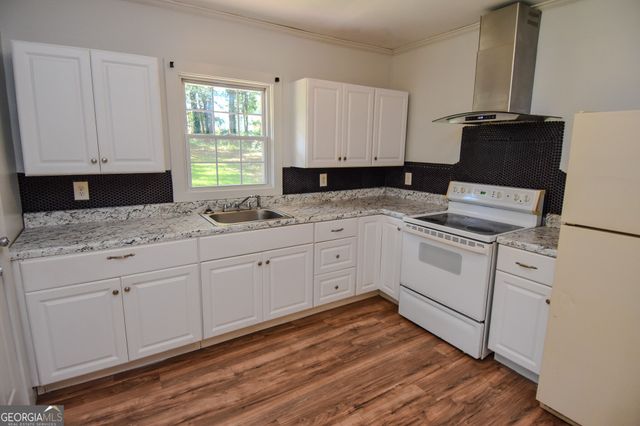 1541 Oakhill Drive, Griffin, GA 30223