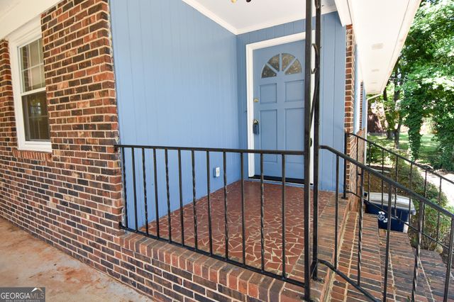 1541 Oakhill Drive, Griffin, GA 30223