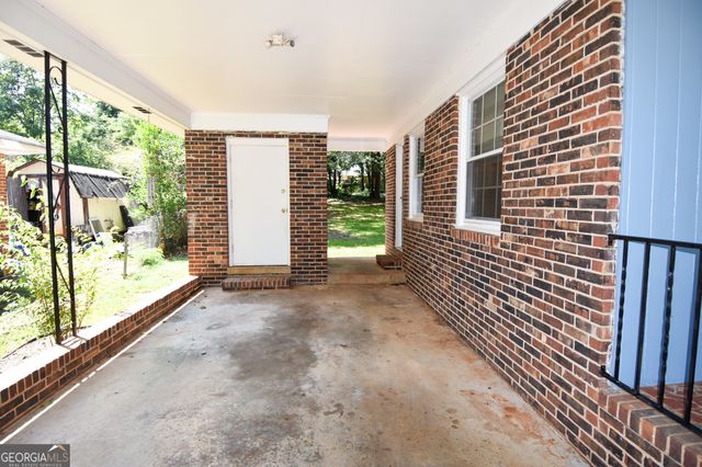 1541 Oakhill Drive, Griffin, GA 30223