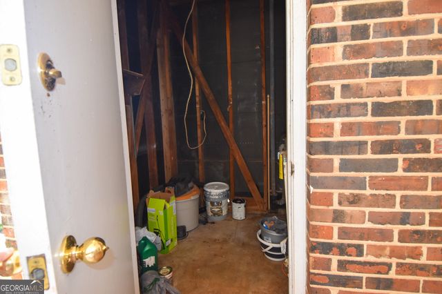 1541 Oakhill Drive, Griffin, GA 30223