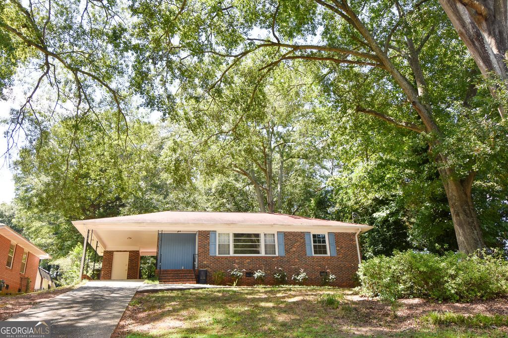 1541 Oakhill Drive, Griffin, GA 30223