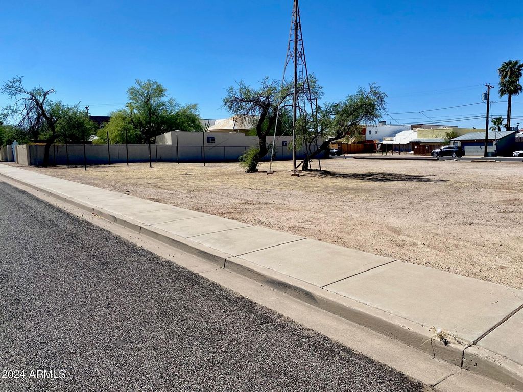 377 N BAILEY Street '''-''', Florence, AZ 85132 — exterior