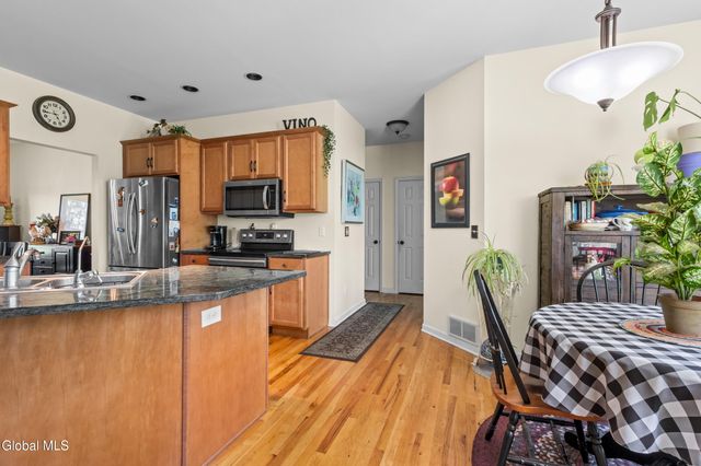 109 Abbey Road, Poestenkill, NY 12140