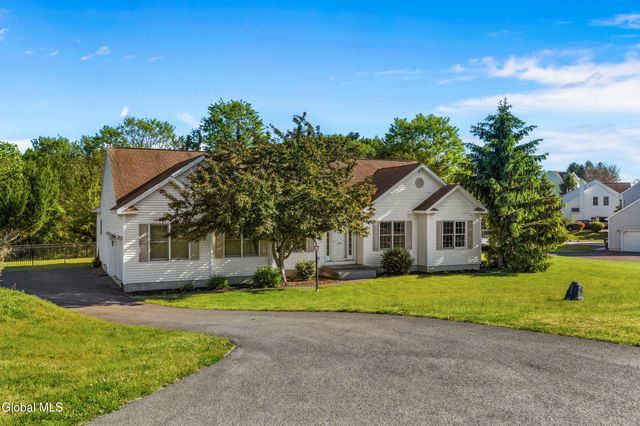 109 Abbey Road, Poestenkill, NY 12140