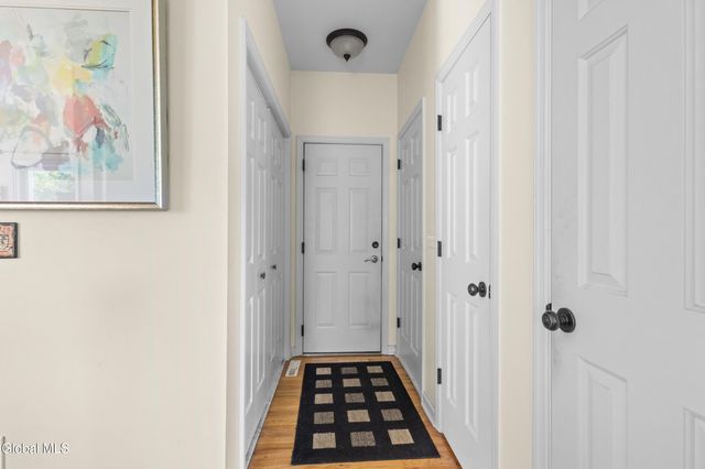 109 Abbey Road, Poestenkill, NY 12140