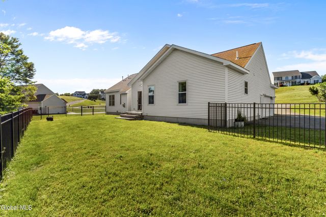 109 Abbey Road, Poestenkill, NY 12140