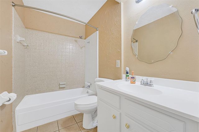 10406 Rocky Hollow Road, La Porte, TX 77571