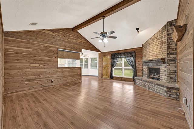 10406 Rocky Hollow Road, La Porte, TX 77571