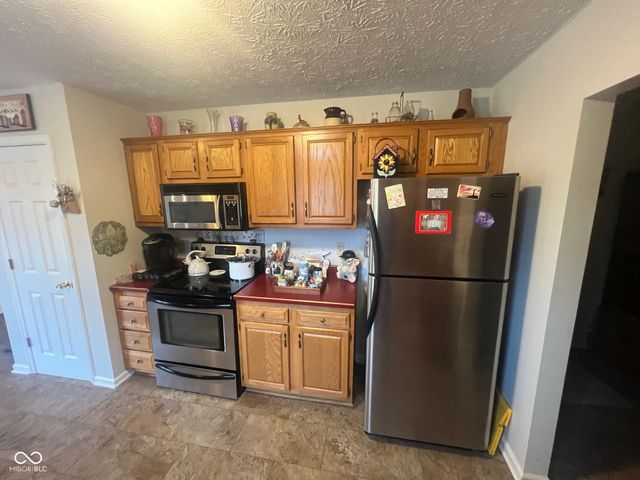 61 N Deer Cliff Drive, Crawfordsville, IN 47933