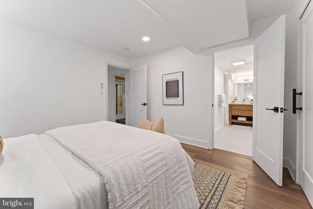 6522 WALHONDING RD, Bethesda, MD 20816